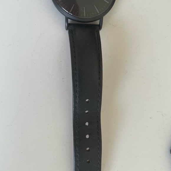 Cluse Black Leather Watch - Picture 4 of 7